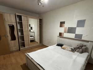 De inchiriat apartament cu 2 camere si balcon, mobilat si utilat