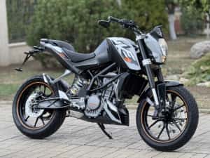 KTM DUKE 125 A1-16Ani 23.000km Certificati | IMPECABIL | (nu rc cb r mt z yzf) — miniatura 2