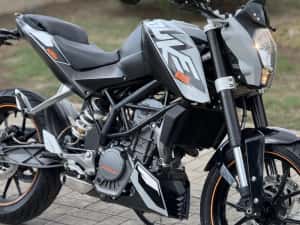 KTM DUKE 125 A1-16Ani 23.000km Certificati | IMPECABIL | (nu rc cb r mt z yzf) — miniatura 7