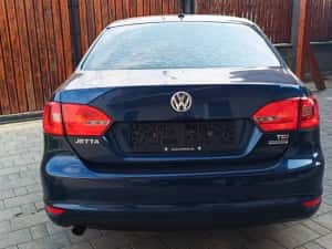Vând Vw Jetta An 2011 euro 5 Motor 1.6 tdi 105cp (polo,passat,golf) — miniatura 6