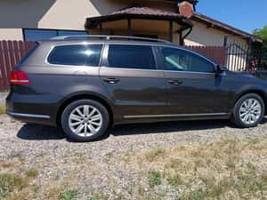 Volkswagen Passat Variant Automată 130 HP Diesel — miniatura 3