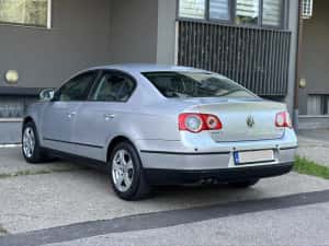 volkswagen passat 1.9 TDI -105 CP -130.000 KM — miniatura 6