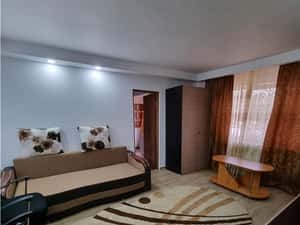 Apartament 2 camere central renovat — miniatura 4