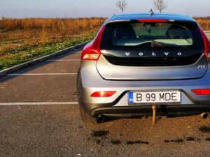 Volvo v40 2.0d D4 190cp euro5 panoramic  unic proprietar Înmatriculat — miniatura 4