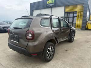 Dezmembrez Dacia Duster 2 2018 maro 1.6 sce H4M 35000 km volan stanga — miniatura 8