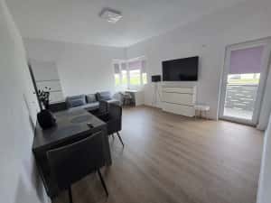 Decomandat. ETAJ 1. Langa Profi. 2 Locuri de parcare