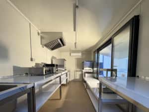 Rulote Comerciale Street Food, Rotiserie, Gogosi In Stoc Si La Comanda — miniatura 8