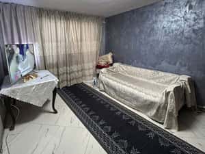 Apartament cu 2 camere decomandat In Podu Ros la bulevard — miniatura 3