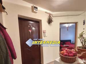 Garsoniera de vanzare in Cetate etaj 1 decomandata