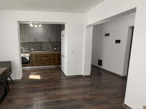 Ap. 3 camere, etaj 1, lift, 3 parcări, acces securizat — miniatura 3