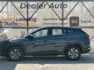 Hyundai TUCSON Manuală 150 HP Benzină — miniatura 3
