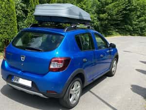 Dacia Sandero Manuală 90 HP Benzină — miniatura 4