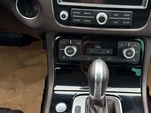 Volkswagen Touareg Automată 262 HP Diesel — miniatura 6