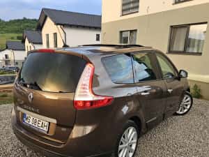 Renault Grand Scenic 2.0dci 160cp LUXE full — miniatura 5