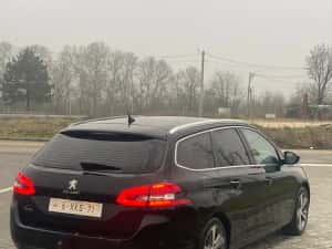 Peugeot 308 1.2 130cp — miniatura 4