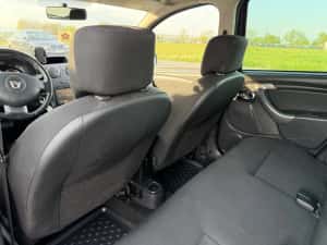 Dacia Duster Laureate 2016 1.5DCi Euro 6 — miniatura 9
