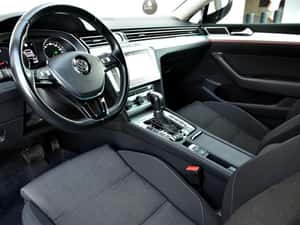Volkswagen Passat ver-2-0-tdi-scr-dsg-comfortline – Sedan diesel — miniatura 4