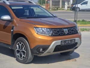 Dacia Duster 1.5 dci  model Prestigiu  4x4 — miniatura 2