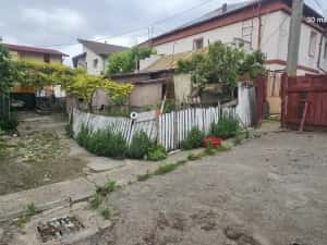 Teren de vanzare - Piata Centrala, 300 mp, toate utilitatile