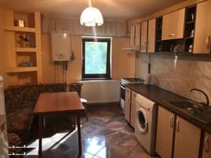 Apartament cu 2 camere de închiriat — miniatura 1