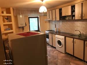Apartament cu 2 camere de închiriat — miniatura 3