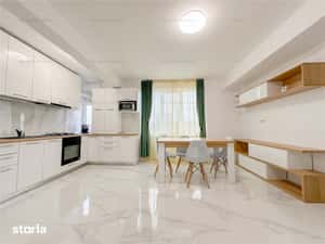 Apartament 3 camere central cu parcare si priveliste — miniatura 5