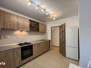Apartament la cheie cu 2 camere, 53 mp, decomandat, etaj intermediar, — miniatura 6