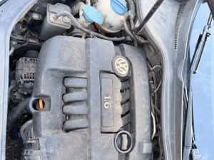Dezmembrez dezmembrari vw golf 5 1.6 MPI motor BGU cutie manuala 5 trepte — miniatura 3