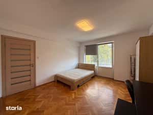 Inchiriez apartament cu 2 dormitoare in Cornisa la 1 minut de UMF — miniatura 4