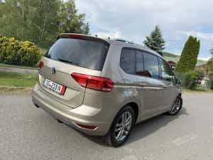 Vw Touran 2017 Dsg LED Pano 7 loc — miniatura 2