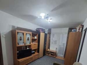 Inchiriez apartament 3 camere