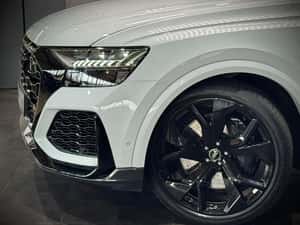 Audi RSQ8 SUV second-hand de vânzare — miniatura 4