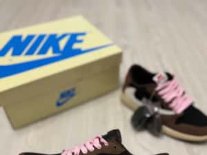 Adidasi Air Jordan 1 x Travis Scott Low sneakers BlackPhantom/Fragment — miniatura 3