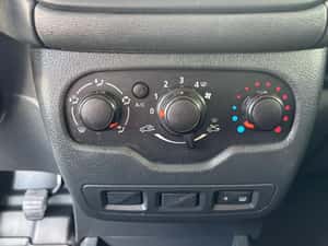 Dacia Dokker Van ~ Motorizare 1.5 Diesel dCi (95 CP) – cutie viteze manuala 6+1 — miniatura 7