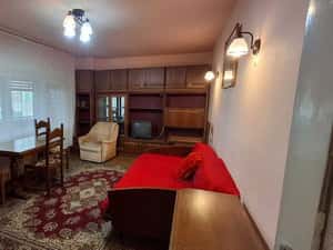 Inchiriez apartament cu 2 camere central — miniatura 2