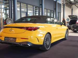 Mercedes-Benz CLE 300 Cabrio - 65.200 EUR — miniatura 3