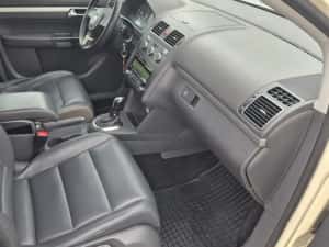 Volkswagen Touran 2.0TDI 140cp automatic 7 locuri — miniatura 6