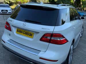 MERCEDES BENZ - SPECIAL • EDITION- ML 350 CDI - AMG • LINE — miniatura 6