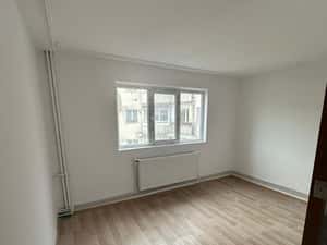 Apartament 2 camere, M11 , iC Bratianu, balcon și bucătărie separată — miniatura 6