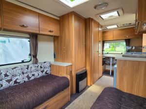 Rulota 2012 (2 zone) 1268 Kg, Off Camping, Boiler Gaz, Baterie 12v, Dus, Swift Sprite Foarte usoara — miniatura 5