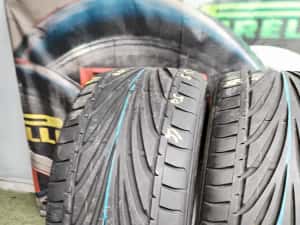 235.50.16 zr16 Toyo — miniatura 3