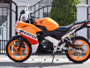 HONDA CB 125F 125R IMPECABILA Imp Germania! ( CBF 16 ani A1 CBR YZF ) — miniatura 5