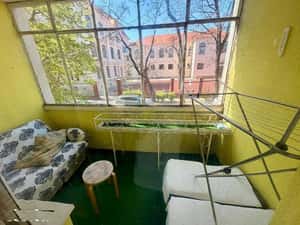 Inchiriez apartament 2 camere ultracentral — miniatura 3