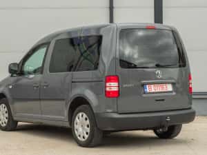 Vw Caddy 2013 benzina 5 locuri — miniatura 3