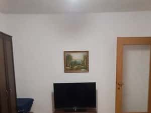 Dau în chirie garsoniera