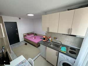 Inchiriez garsoniera pe termen lung — miniatura 2