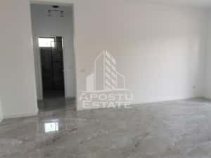 Apartament cu 2 camere loc de parcare inclus 8 minute de tm.