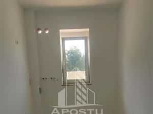 Apartament cu 2 camere loc de parcare inclus 8 minute de tm. — miniatura 7
