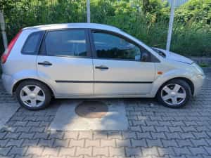 Ford Fiesta 1.2 benzina 2005 Acte 2027, 227km, Direct Proprietar — miniatura 2