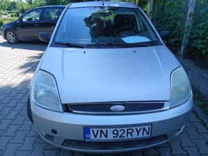 Ford Fiesta 1.2 benzina 2005 Acte 2027, 227km, Direct Proprietar — miniatura 4